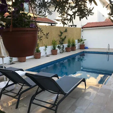 Gunay Villa